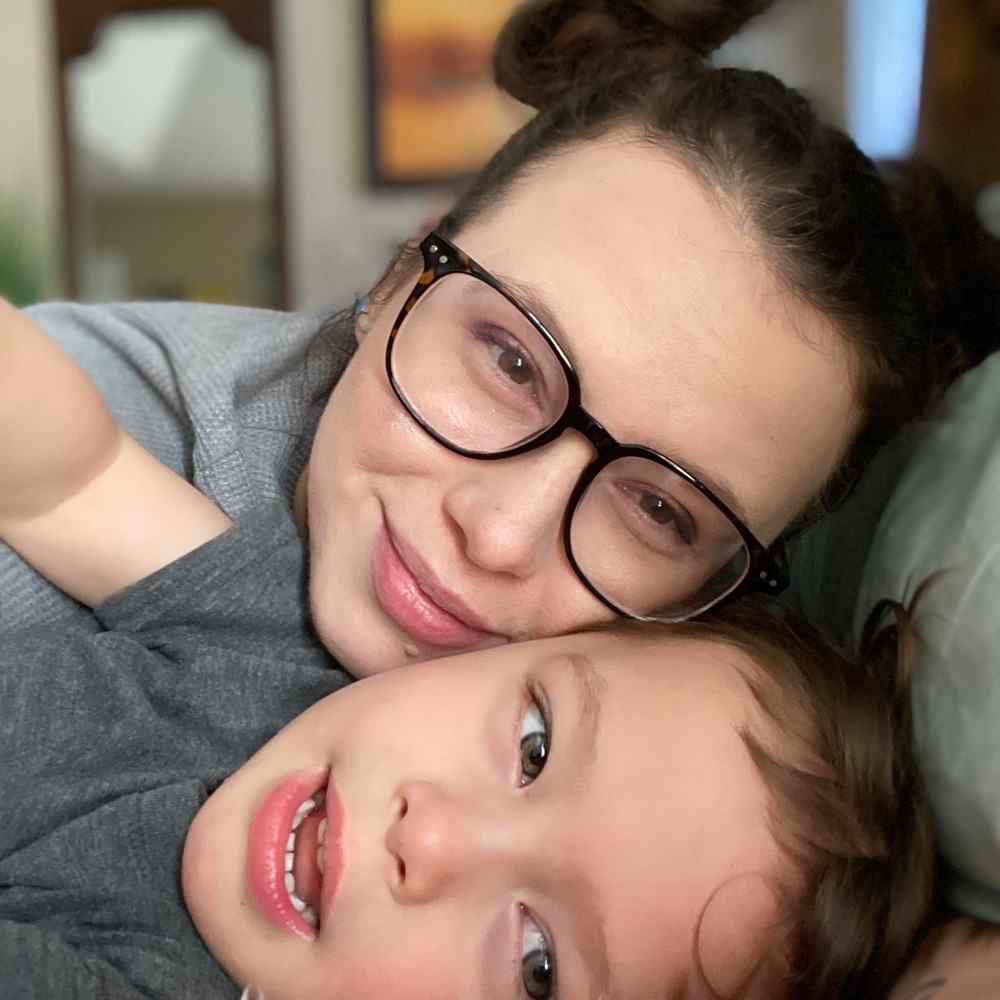 Meet your Posher, Brit